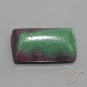 Rubis-Zoisite Multicolore naturelle Baquette, 16.86 ct, Opaque