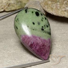 Rubis-Zoisite Multicolore naturelle En forme de poire, 62.20 ct, Opaque
