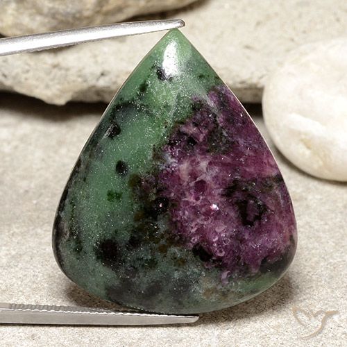 38.75ct Naturel Multicolore Rubis-Zoisite, En forme de poire, Opaque
