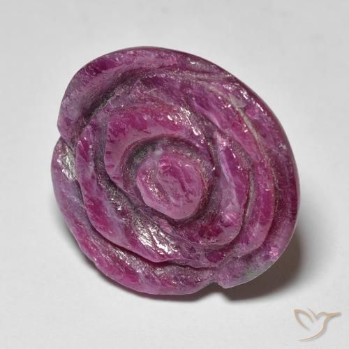 Rubis-Zoisite Pourpre prune naturelle Taille Fleur, 20.63 ct, Opaque