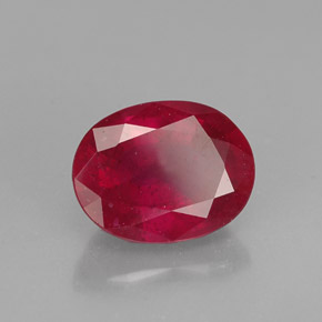 Rubis rouge naturelle coupe ovale, 1,93 ct, SI
