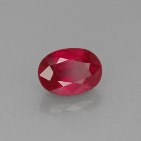 Rubis rouge naturelle coupe ovale, 1,38 ct, VS-SI