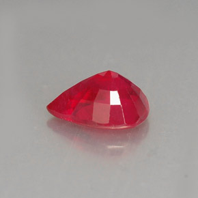 Rubis rouge naturelle en forme de poire, 1,37 ct, VS-SI