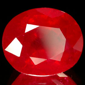 Rubis rouge naturelle coupe ovale, 4,56 ct, SI