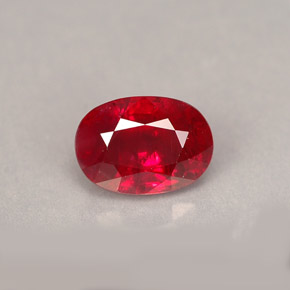 Rubis rouge naturelle coupe ovale, 1,62 ct, SI