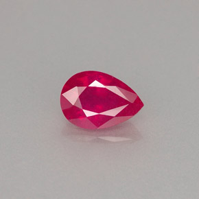 Rubis rouge naturelle en forme de poire, 0,98 ct, VS-SI
