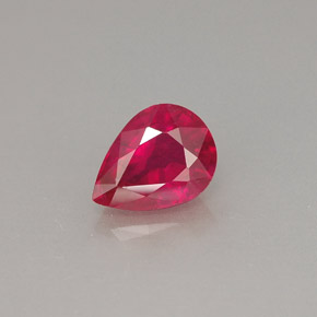 Rubis rouge naturelle en forme de poire, 1,05 ct, VS-SI