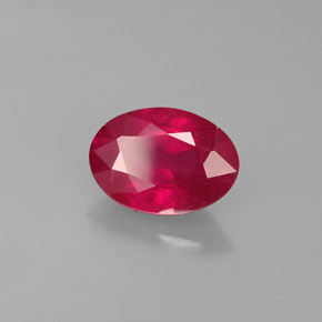 Rubis rouge naturelle coupe ovale, 1,07 ct, VS-SI
