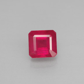 Rubis rouge naturelle taille émeraude, 1,72 ct, VS-SI