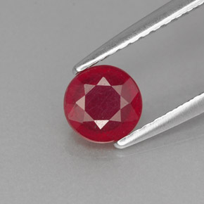 Rubis rouge naturelle coupe roude, 0,81 ct, VS-SI