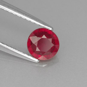 Rubis rouge naturelle coupe roude, 0,89 ct, VS-SI