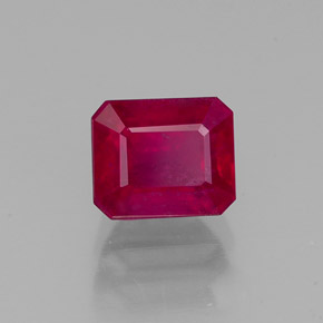 Rubis rouge naturelle taille émeraude, 1,54 ct, VS-SI