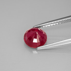 Rubis rouge naturelle coupe roude, 1,74 ct, VS-SI