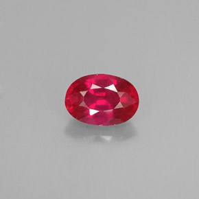 Rubis rouge naturelle coupe ovale, 0,66 ct, VS-SI