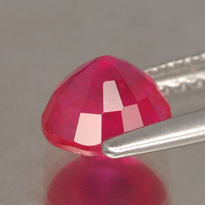 Rubis rose naturelle coupe roude, 1,58 ct, SI
