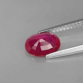 Rubis rouge naturelle coupe ovale, 1,62 ct, VS-SI