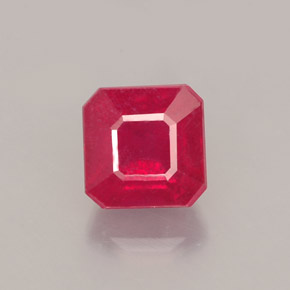 Rubis rouge naturelle taille émeraude, 1,77 ct, SI