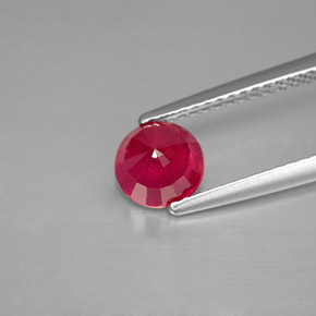 Rubis rouge naturelle coupe roude, 1,27 ct, SI