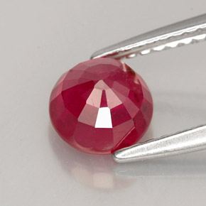 Rubis rouge naturelle coupe roude, 1,42 ct, SI
