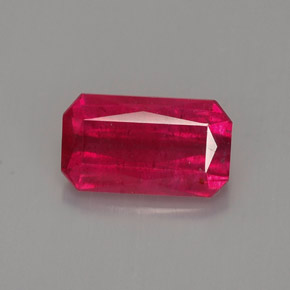 Rubis rouge naturelle taille émeraude, 1,52 ct, VS-SI