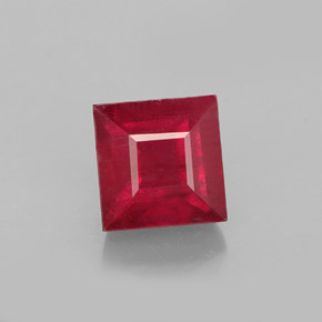 Rubis rouge naturelle carré, 2,07 ct, SI