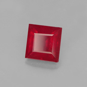 Rubis rouge naturelle carré, 1,45 ct, SI