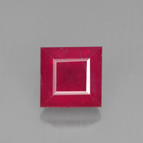Rubis rouge naturelle carré, 1,73 ct, SI
