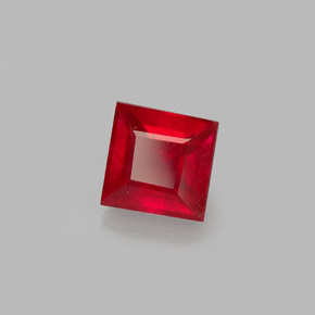 Rubis rouge naturelle carré, 0,87 ct, VS-SI