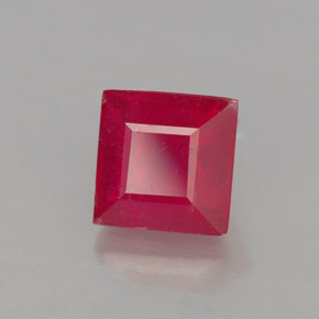 Rubis rouge naturelle carré, 1,12 ct, SI