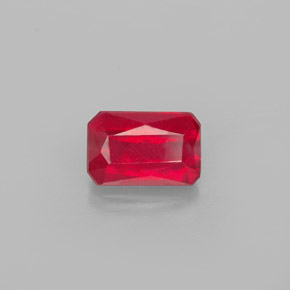 Rubis rouge naturelle taille émeraude, 1,11 ct, SI