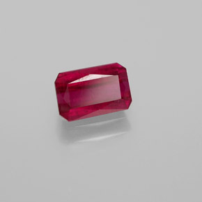 Rubis rouge naturelle taille émeraude, 1,11 ct, VS-SI