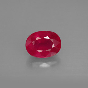 Rubis rouge naturelle coupe ovale, 1,79 ct, SI