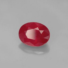 Rubis rouge naturelle coupe ovale, 2,00 ct, SI