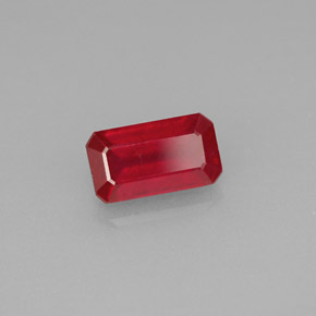 Rubis rouge naturelle taille émeraude, 1,12 ct, VS-SI
