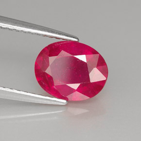 Rubis rouge naturelle coupe ovale, 1,93 ct, SI