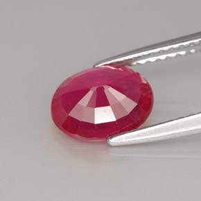 Rubis rouge naturelle coupe ovale, 1,93 ct, SI