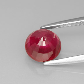 Rubis rouge naturelle coupe roude, 2,26 ct, SI
