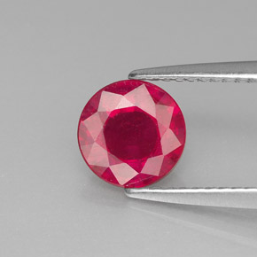 Rubis rouge naturelle coupe roude, 1,56 ct, SI