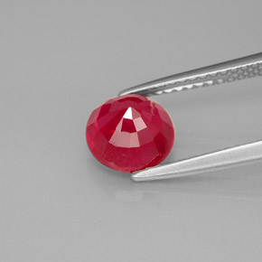 Rubis rouge naturelle coupe roude, 2,15 ct, SI-I1