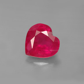 Rubis rouge naturelle forme de coeur, 3,26 ct, SI