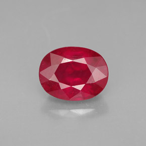 Rubis rouge naturelle coupe ovale, 2,37 ct, VS-SI