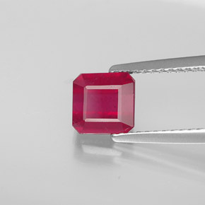 Rubis rouge naturelle taille émeraude, 1,86 ct, SI