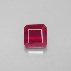 Rubis rouge naturelle taille émeraude, 1,88 ct, SI