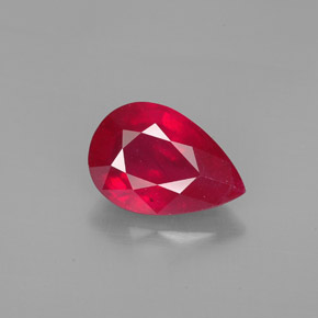 Rubis rouge naturelle en forme de poire, 4,60 ct, SI