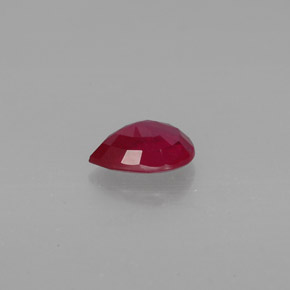Rubis rouge naturelle en forme de poire, 1,37 ct, SI