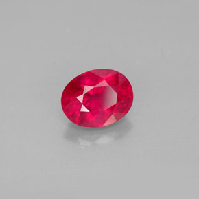 Rubis rouge naturelle coupe ovale, 1,75 ct, SI