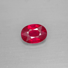Rubis rouge naturelle coupe ovale, 1,54 ct, VS-SI