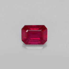 Rubis rouge naturelle taille émeraude, 1,24 ct, SI