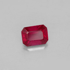Rubis rouge naturelle taille émeraude, 1,24 ct, SI