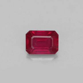 Rubis rouge naturelle taille émeraude, 1,40 ct, SI